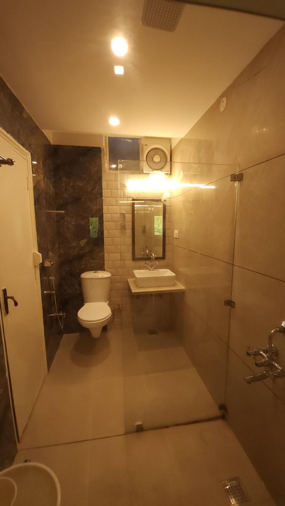 Hotel Multitech Premium Chandīgarh Екстериор снимка