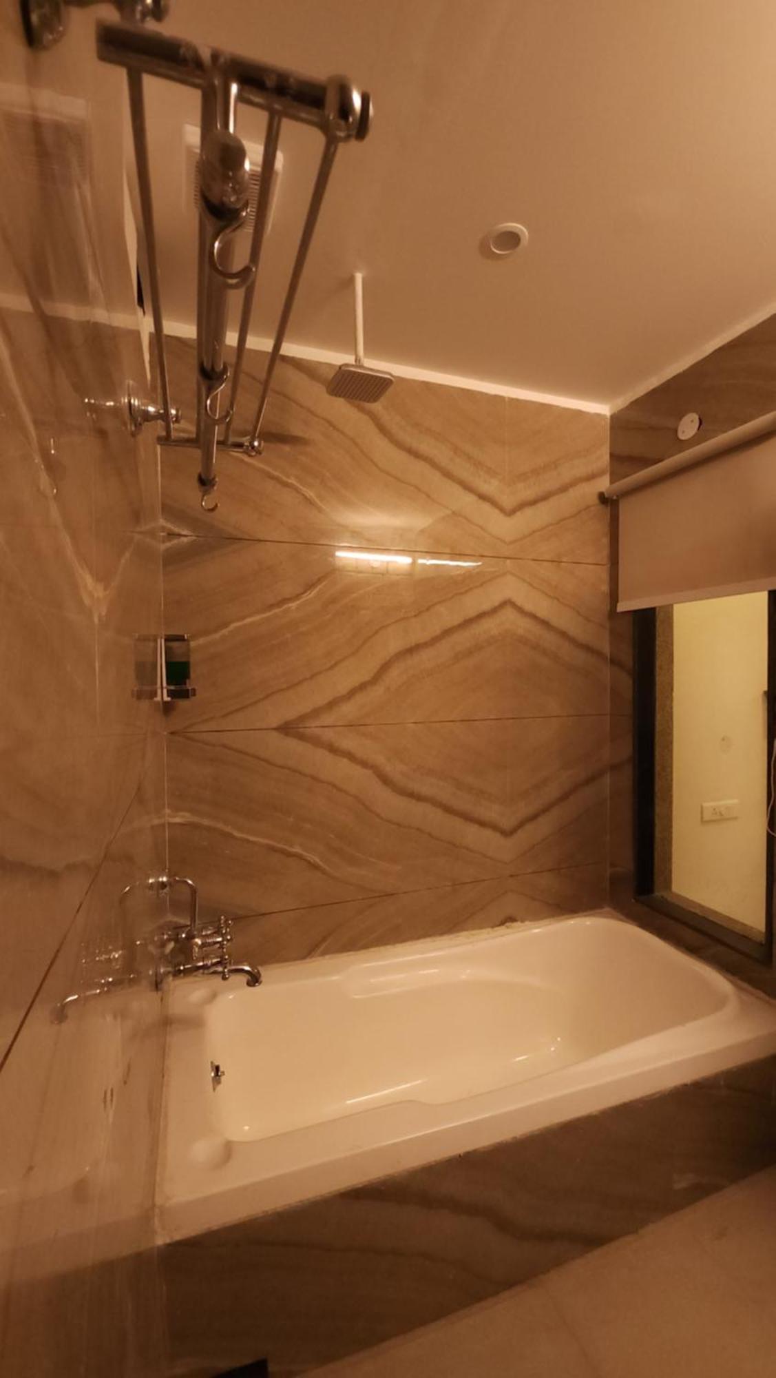 Hotel Multitech Premium Chandīgarh Екстериор снимка